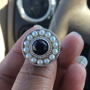 Ziegfeld Onyx And Pearl Ring Size 